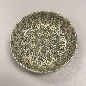 Henn Green Sponge Vegetable Bowl 7 7/8”